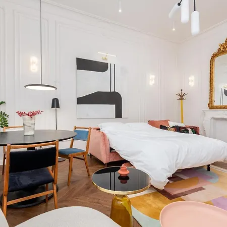 Estery Colourful Luxury Apartamento *