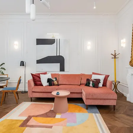 Apartment Estery Colourful Luxury *